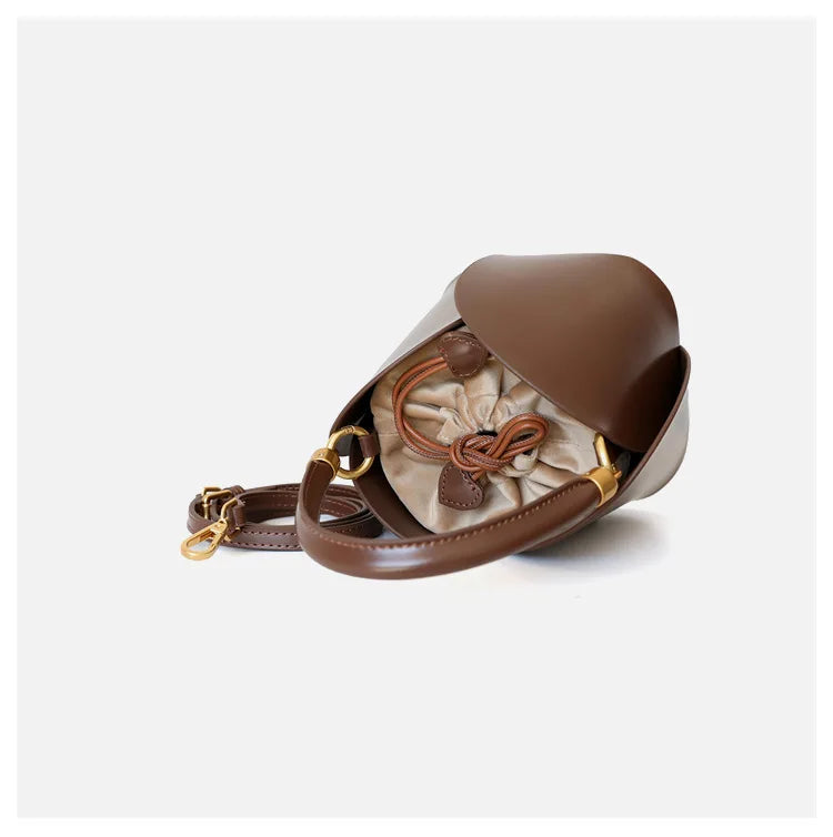 Neue Blumen-Beuteltasche 2023 aus Rindsleder – Exklusives Retro-Design, als Schulter- oder Umhängetasche tragbar