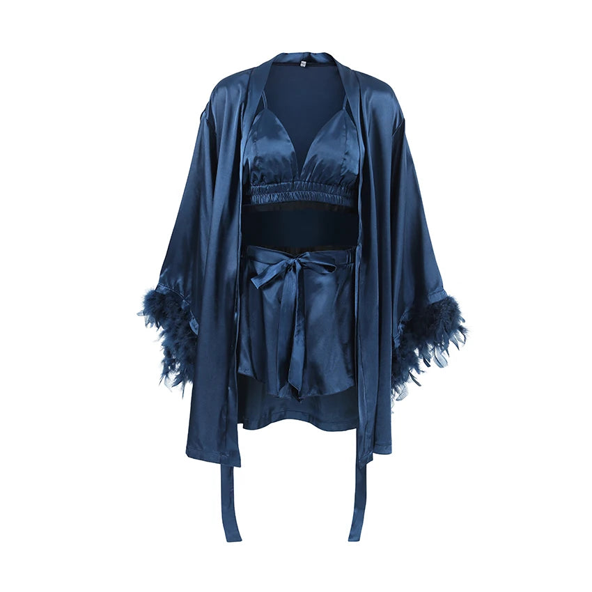 QINSI Sexy 3-teiliges Satin-Pyjama-Set für Damen: Morgenmantel mit Federbesatz und langen Ärmeln, Shorts mit Kordelzug und Lingerie – weiche Nachtwäsche
