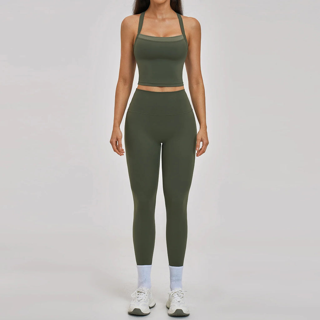 Sportbekleidung im Großhandel – 3-teiliges Set (Leggings, Sportjacke) für Damen: Fitness-Outfit, Trainingsanzug, Yoga-Set