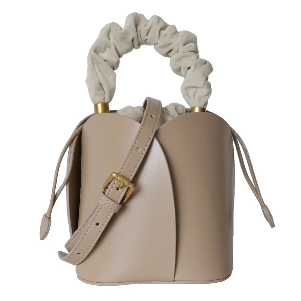 Neue Blumen-Beuteltasche 2023 aus Rindsleder – Exklusives Retro-Design, als Schulter- oder Umhängetasche tragbar