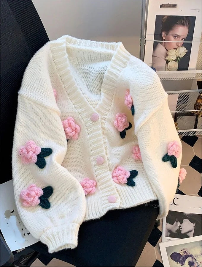 Damen-Strickjacke für Herbst und Winter – Oversize-Modell mit Blumenmuster und offener Front